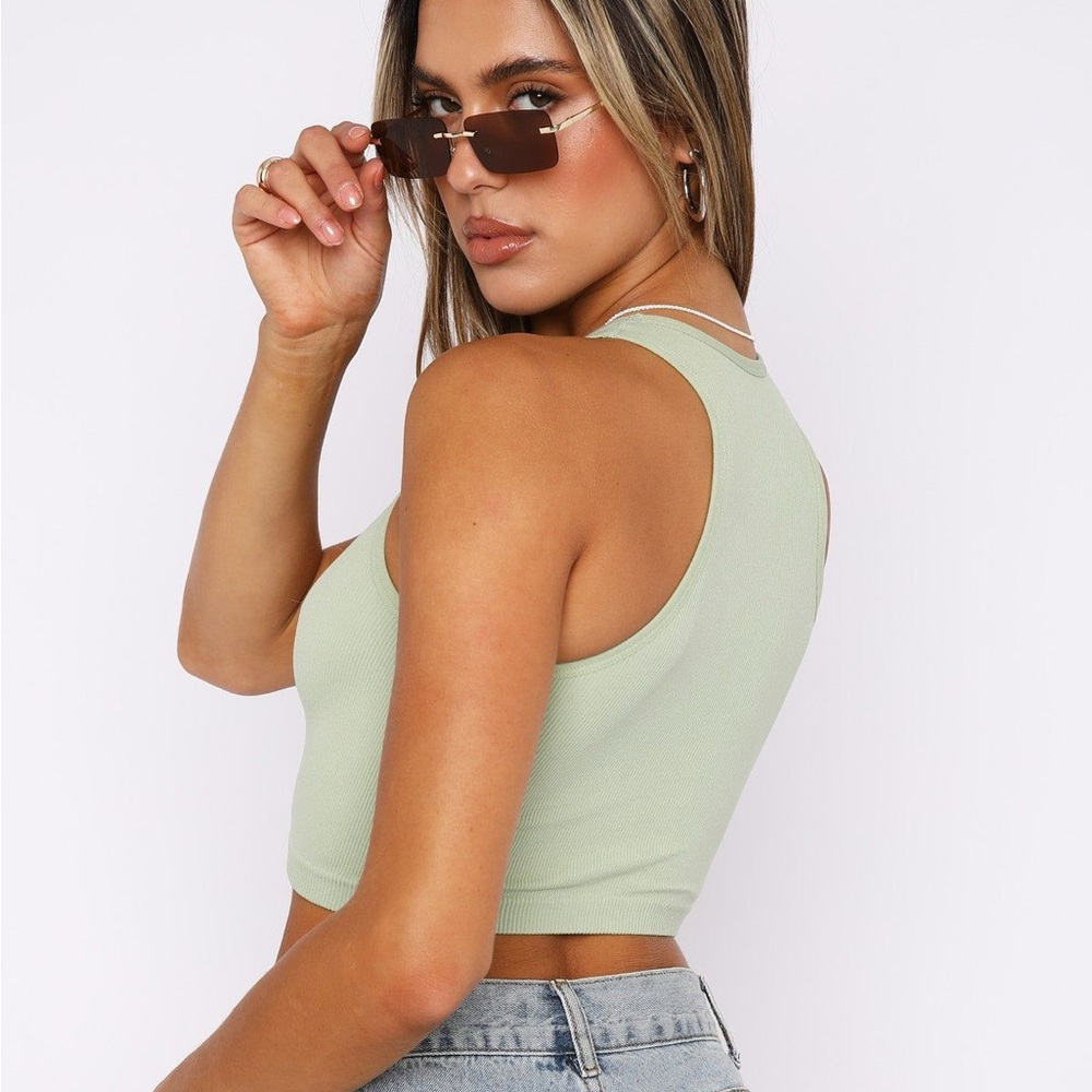 White Fox Boutique Your Vibe Seamless Tank Sage Size S/M - Picture 3 of 7